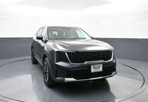 Another view of 2025 Kia Sorento S for sale in Brooklyn, NY at Plaza KIA