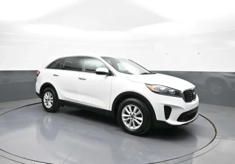 More photos of 2020 Kia Sorento LX V6 at Plaza KIA, NY