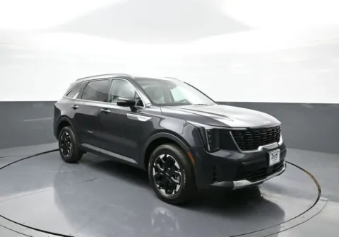 More photos of 2025 Kia Sorento S at Plaza KIA, NY