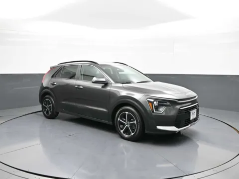 More photos of 2025 Kia Niro Plug-In Hybrid EX at Plaza KIA, NY