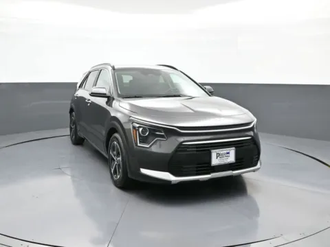 Another view of 2025 Kia Niro Plug-In Hybrid EX for sale in Brooklyn, NY at Plaza KIA