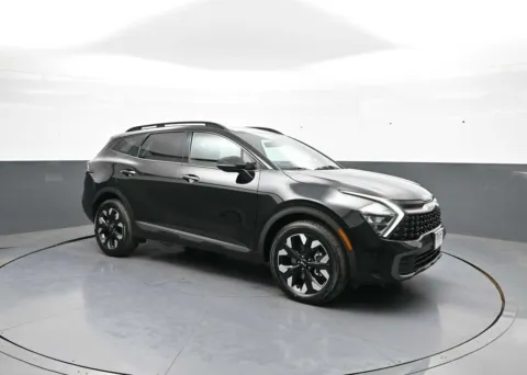 More photos of 2023 Kia Sportage X-Line at Plaza KIA, NY