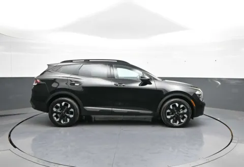 More photos of 2023 Kia Sportage X-Line at Plaza KIA, NY