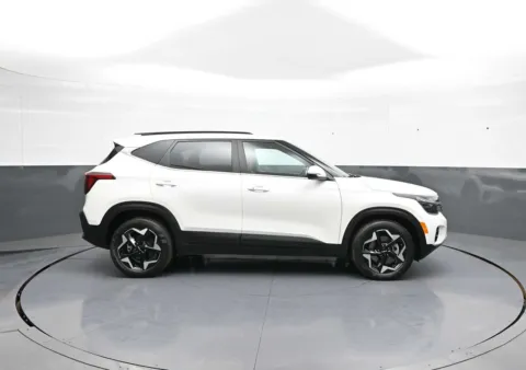 More photos of 2024 Kia Seltos EX at Plaza KIA, NY