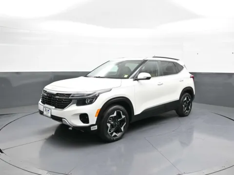 White 2024 Kia Seltos EX for sale in Brooklyn, NY