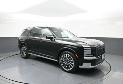 More photos of 2026 Hyundai Palisade Hybrid Calligraphy at Plaza Hyundai, NY