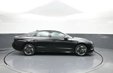 More photos of 2026 Hyundai Sonata SEL Sport at Plaza Hyundai, NY