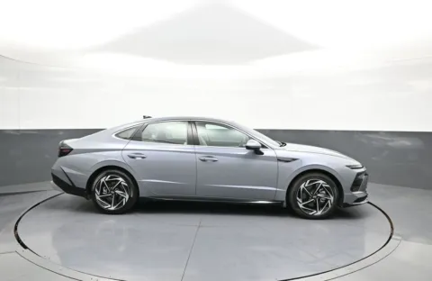 More photos of 2026 Hyundai Sonata SEL Sport at Plaza Hyundai, NY