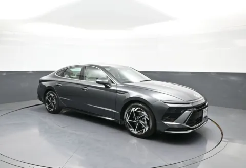 More photos of 2026 Hyundai Sonata SEL Sport at Plaza Hyundai, NY