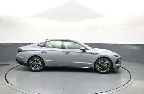 More photos of 2026 Hyundai Sonata SEL Sport at Plaza Hyundai, NY