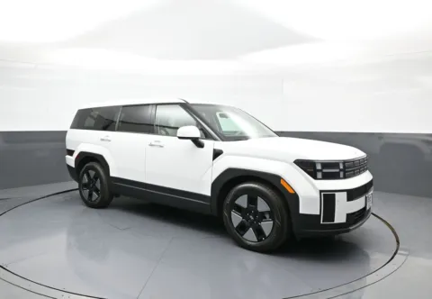 More photos of 2026 Hyundai Santa Fe Hybrid SE at Plaza Hyundai, NY