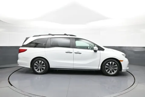More photos of 2023 Honda Odyssey EX-L at Plaza Honda, NY