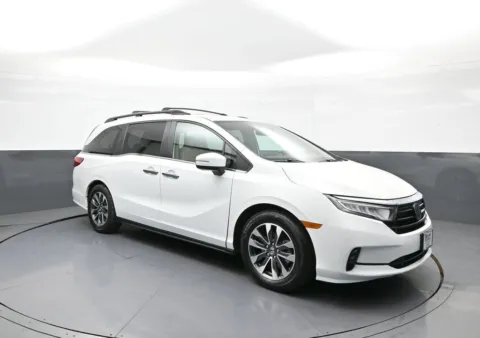 More photos of 2023 Honda Odyssey EX-L at Plaza Honda, NY