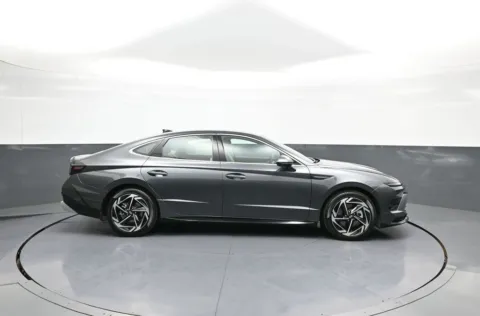 More photos of 2026 Hyundai Sonata SEL Sport at Plaza Hyundai, NY