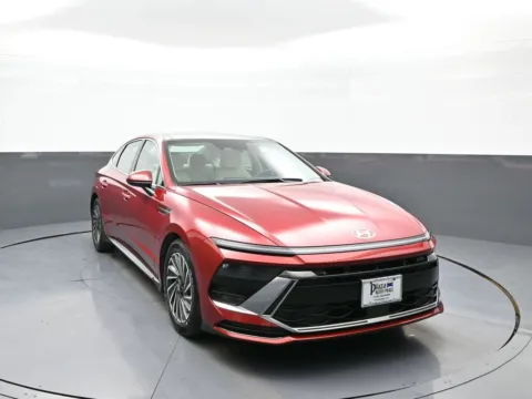 Another view of 2026 Hyundai Sonata Hybrid SEL for sale in Brooklyn, NY at Plaza Hyundai