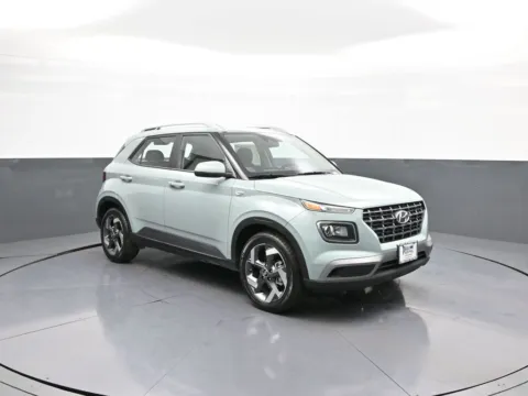 More photos of 2026 Hyundai Venue SEL at Plaza Hyundai, NY