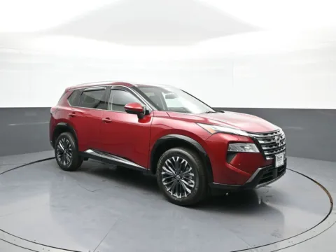 More photos of 2026 Nissan Rogue Platinum at Plaza Hyundai, NY