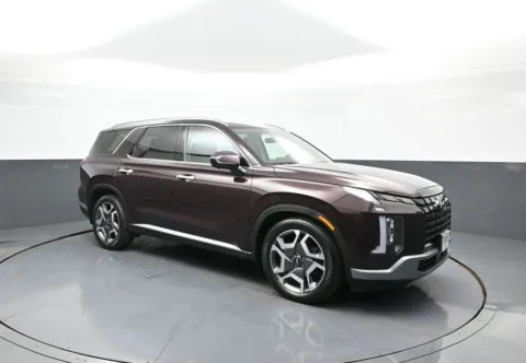 More photos of 2023 Hyundai Palisade SEL at Plaza Hyundai, NY