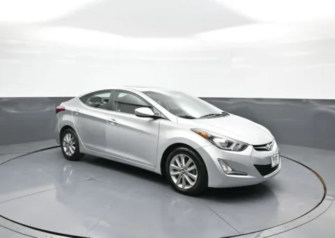 More photos of 2015 Hyundai Elantra SE at Plaza Hyundai, NY