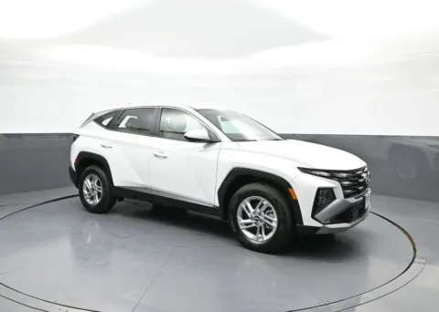 More photos of 2025 Hyundai Tucson SE at Plaza Hyundai, NY