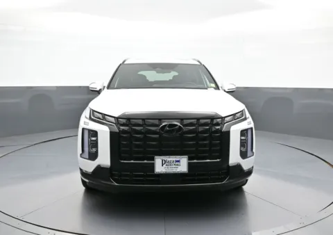 Photos of 2025 Hyundai Palisade Calligraphy Night Edition for sale in Brooklyn, NY at Plaza Hyundai
