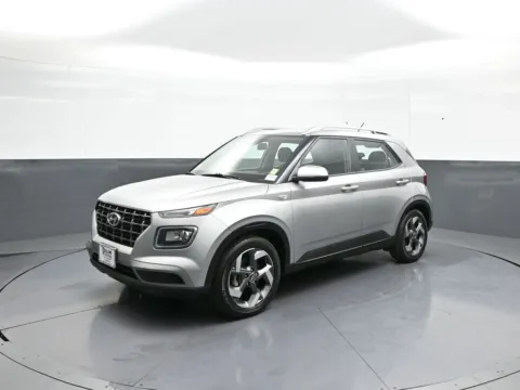 Silver 2023 Hyundai Venue SEL for sale in Brooklyn, NY