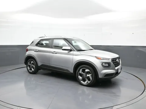 More photos of 2023 Hyundai Venue SEL at Plaza Hyundai, NY