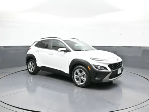 More photos of 2023 Hyundai Kona SEL at Plaza Hyundai, NY