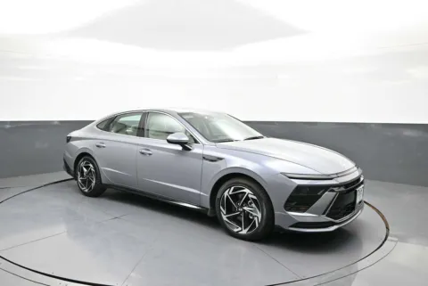 More photos of 2026 Hyundai Sonata SEL Sport at Plaza Hyundai, NY