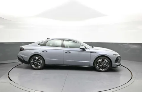 More photos of 2026 Hyundai Sonata SEL Sport at Plaza Hyundai, NY