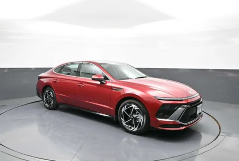 More photos of 2026 Hyundai Sonata SEL Sport at Plaza Hyundai, NY