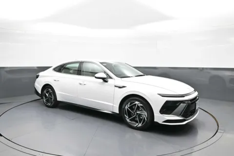 More photos of 2026 Hyundai Sonata SEL Sport at Plaza Hyundai, NY