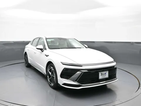 Another view of 2026 Hyundai Sonata SEL Sport for sale in Brooklyn, NY at Plaza Hyundai