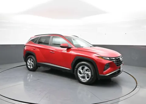 More photos of 2023 Hyundai Tucson SEL at Plaza Hyundai, NY