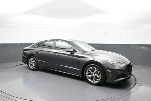 More photos of 2023 Hyundai Sonata SEL at Plaza Hyundai, NY