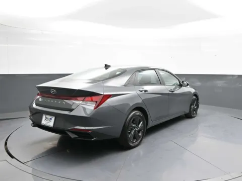 More photos of 2023 Hyundai Elantra SEL at Plaza Hyundai, NY
