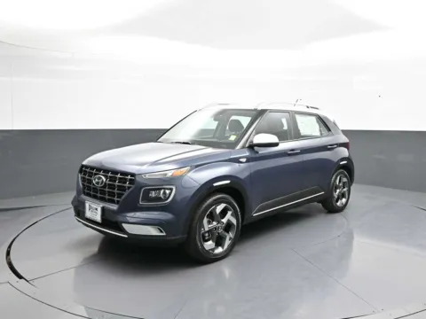 Blue 2024 Hyundai Venue Limited for sale in Brooklyn, NY