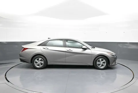 More photos of 2023 Hyundai Elantra SE at Plaza Hyundai, NY