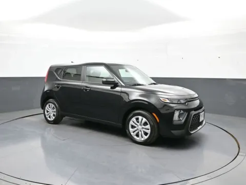 More photos of 2022 Kia Soul LX at Plaza Hyundai, NY