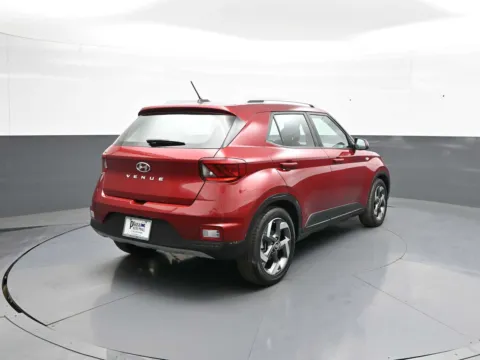 More photos of 2024 Hyundai Venue SEL at Plaza Hyundai, NY