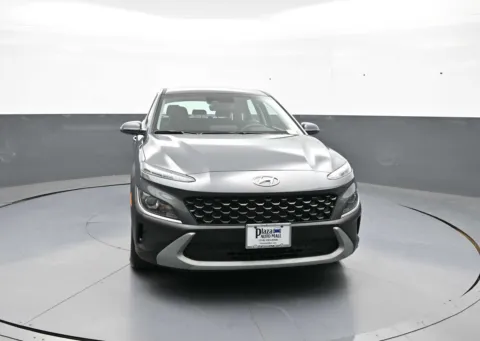 Gray 2023 Hyundai Kona SE for sale in Brooklyn, NY