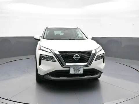 White 2023 Nissan Rogue SV for sale in Brooklyn, NY