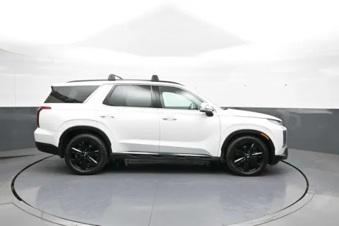 More photos of 2024 Hyundai Palisade XRT at Plaza Hyundai, NY