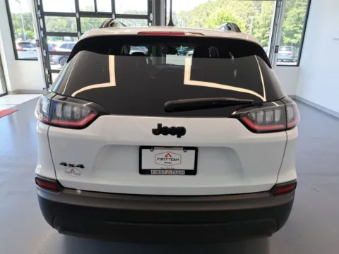 More photos of 2023 Jeep Cherokee Altitude at First Team Honda, VA