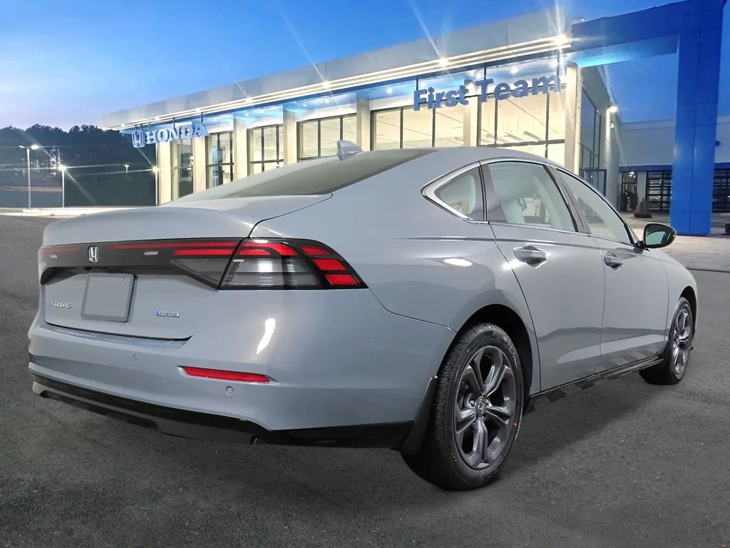 2026 Honda Accord Hybrid EX-L - Photo 6