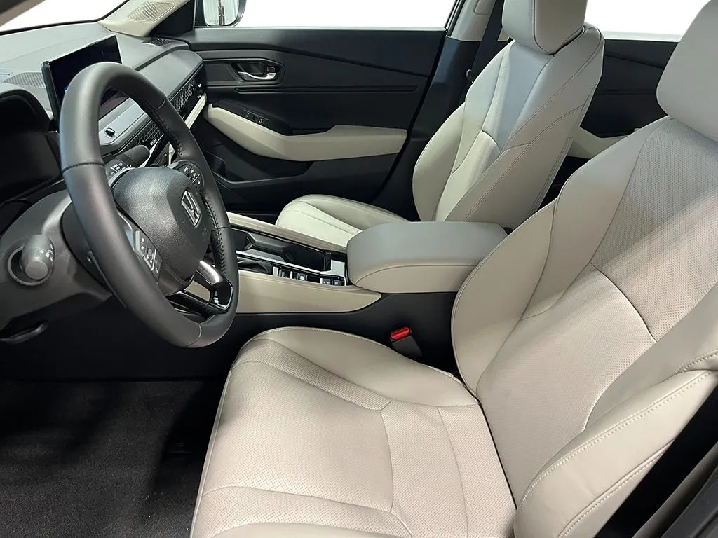 2026 Honda Accord Hybrid EX-L - Photo 12