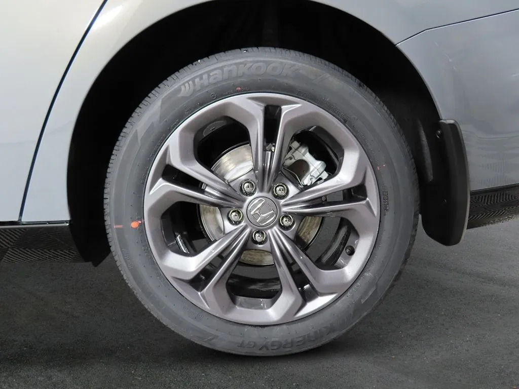 2026 Honda Accord Hybrid EX-L - Photo 10