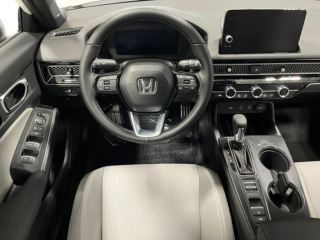 2026 Honda Civic Hatchback Sport Touring - Photo 18