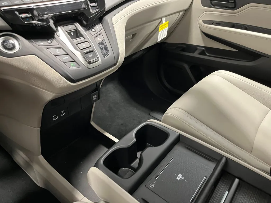 2026 Honda Odyssey EX-L - Photo 22