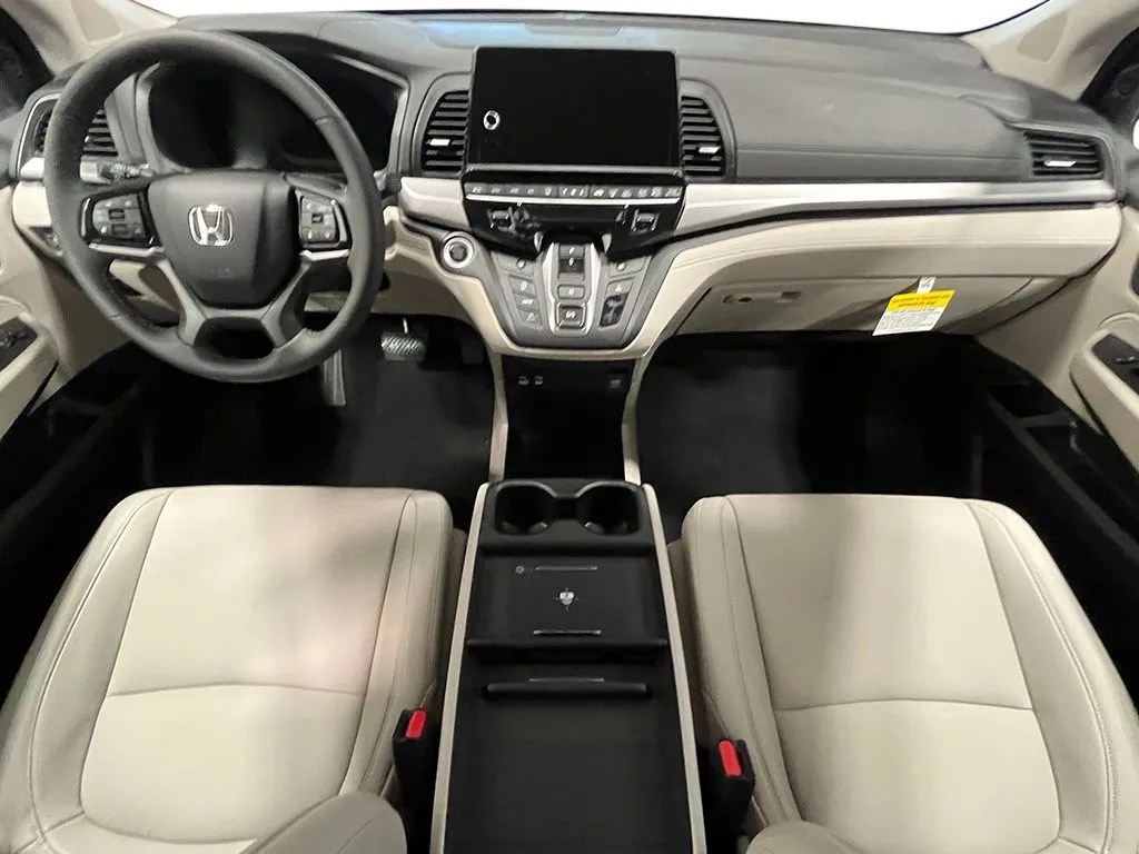 2026 Honda Odyssey EX-L - Photo 15